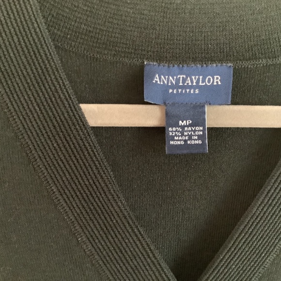 Anne Taylor size Medium Petite - Picture 2 of 4